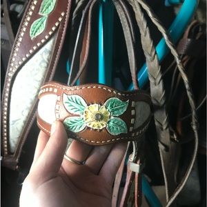 Yellow flower tack set